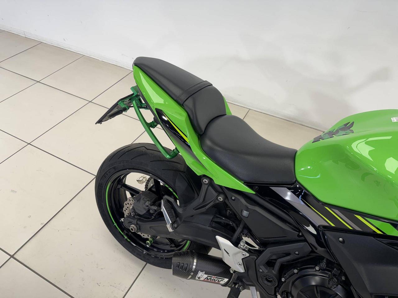KAWASAKI Ninja 650