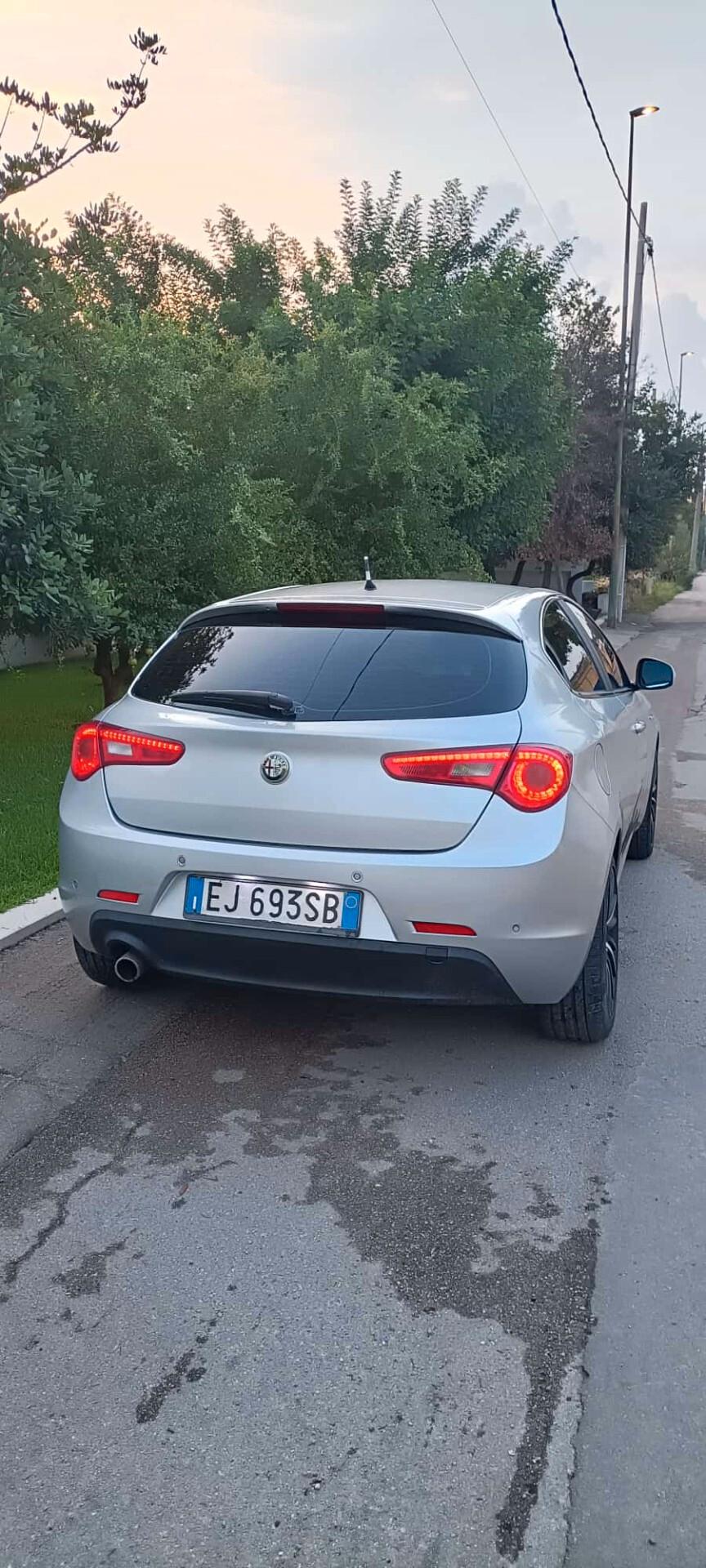 ALFA ROMEO GIULIETTA 1.6 JTDM 105 CV