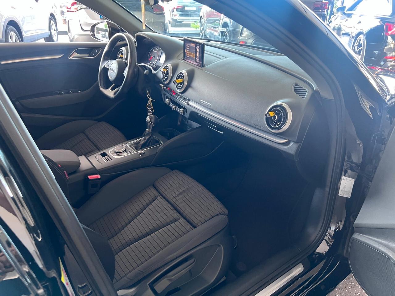 Audi A3 Sedan 1.6 TDI 116 CV S tronic Sport
