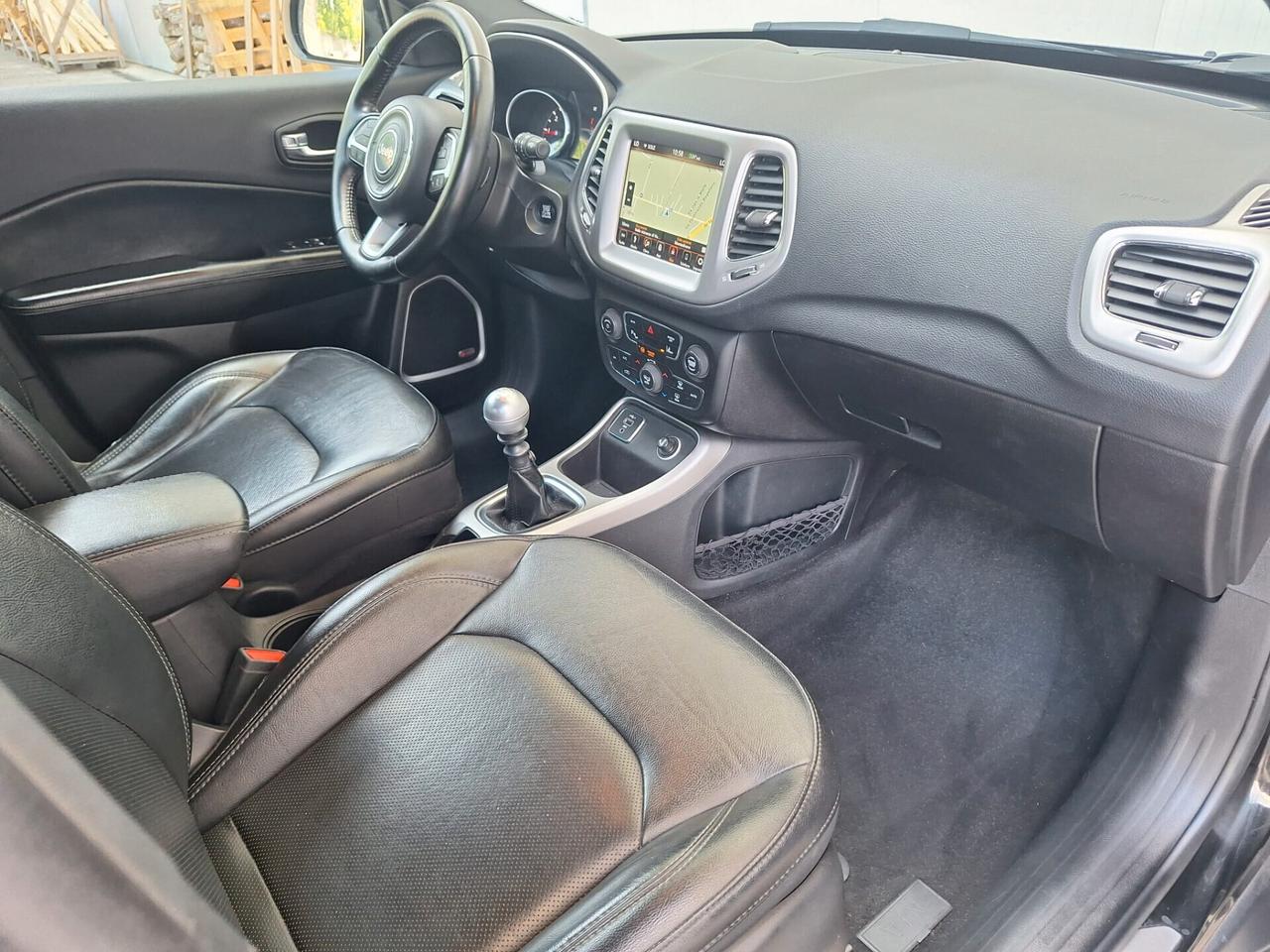 @ Jeep Compass 1.6 .Limited Sport