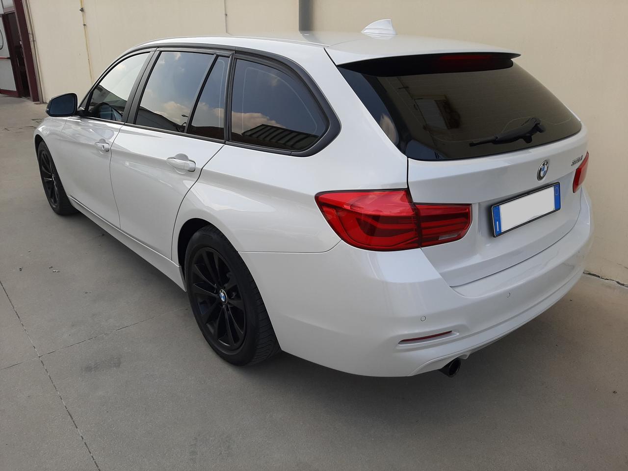 Bmw 318d 150cv Touring Business Advantage aut.