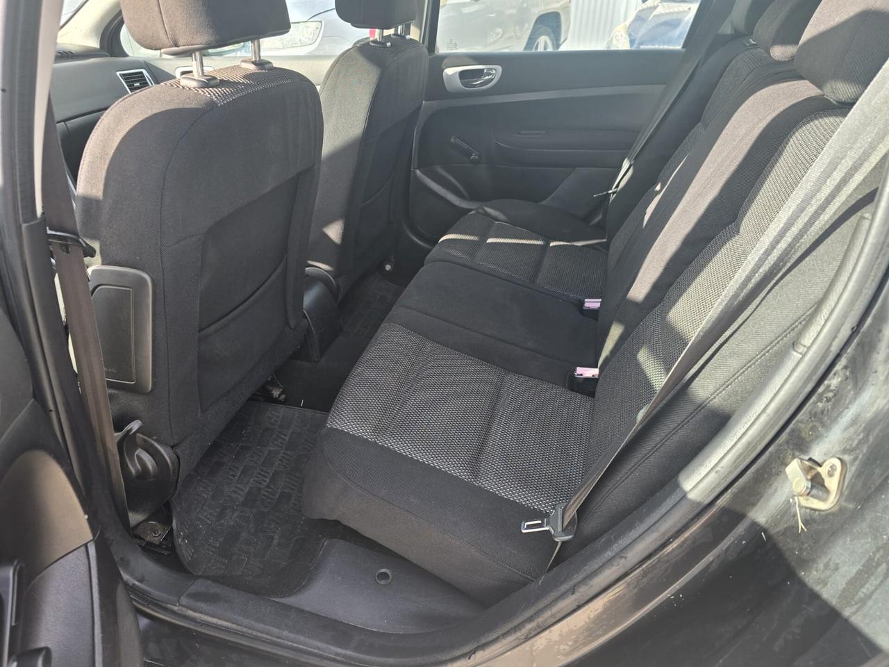 Peugeot 307 1.6 16V HDi 90CV Station XT