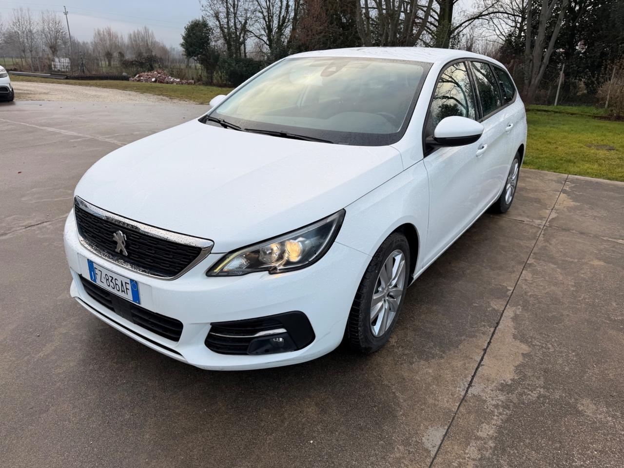Peugeot 308 BlueHDi 130 S&S SW Active