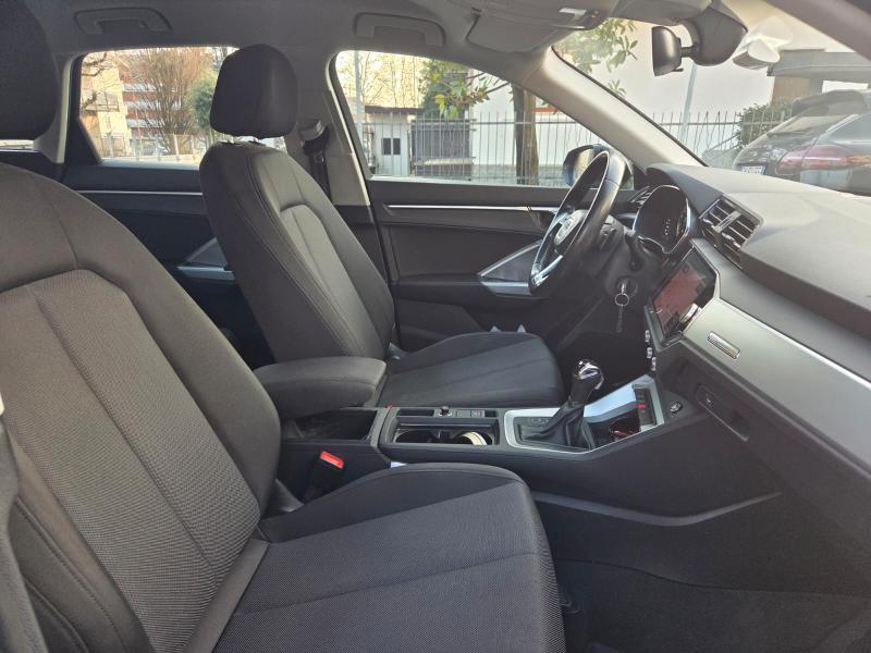 Audi Q3 35 1.5 tfsi Business s-tronic