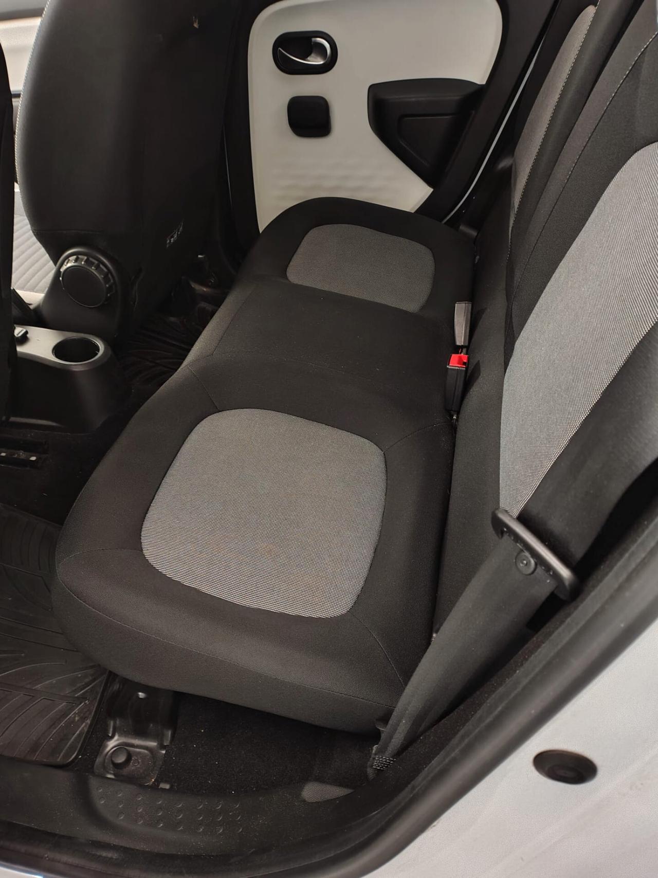 Renault Twingo SCe EDC Intens
