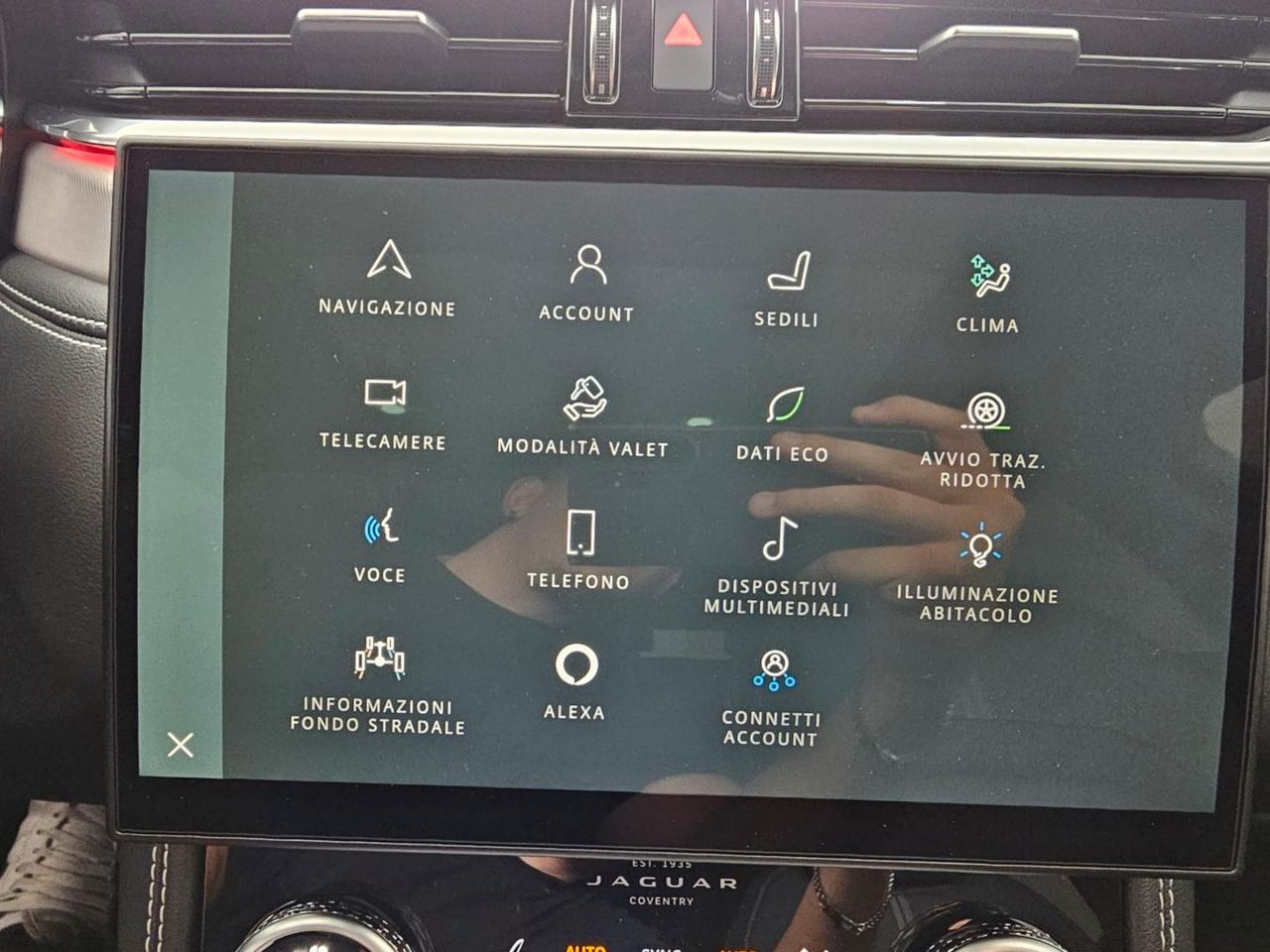 Jaguar F-Pace 2.0 D204 R-Dynamic SE awd auto camera