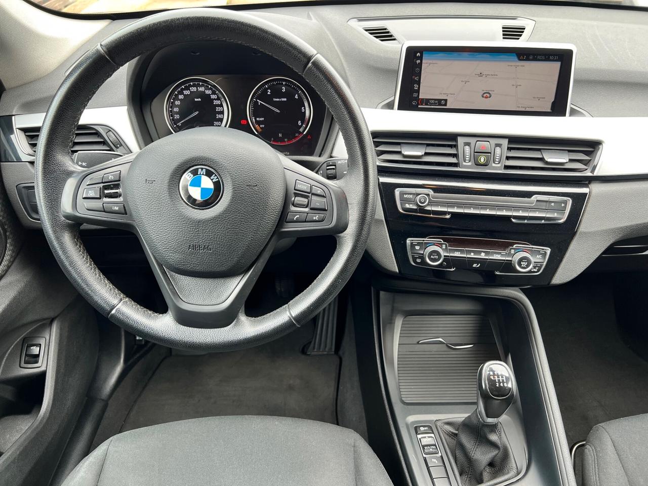 Bmw X1 sdrive16d Business Advantage LED/NAVI/PDC PERFETTA