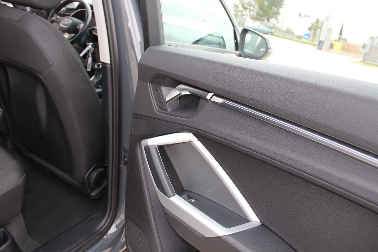 Audi Q3 TDI quattro S tronic Business Advanced (KW 110-CV150)