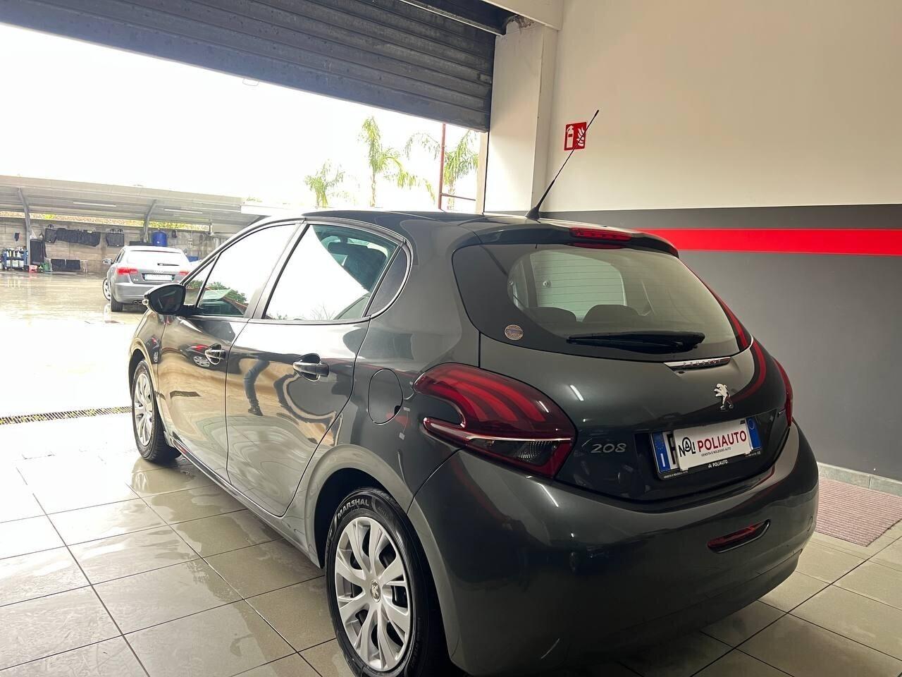 Peugeot 208 PureTech 82 5 porte Allure