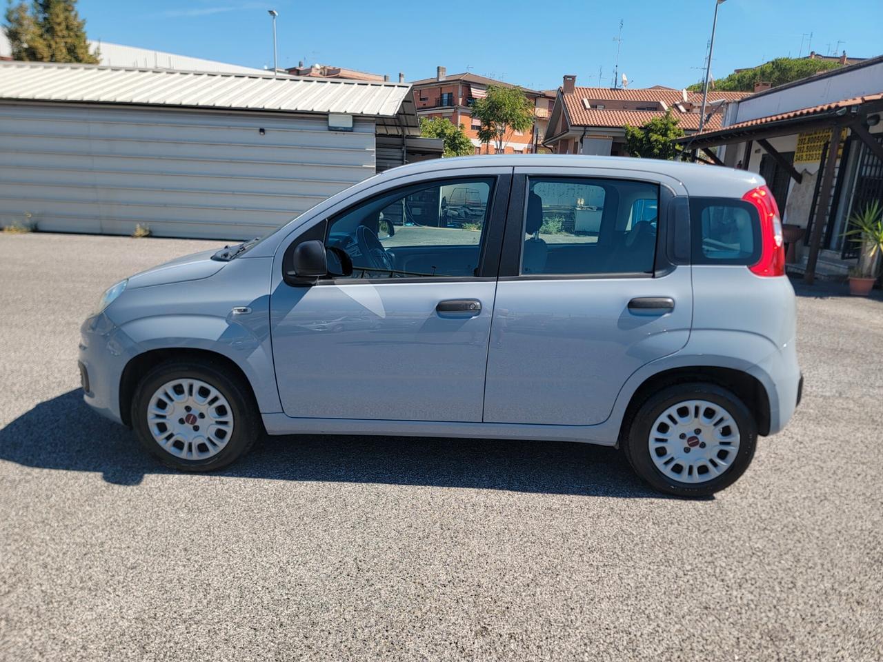 Fiat Panda 1.2 Waze EURO6 distributizione nuova garanzia