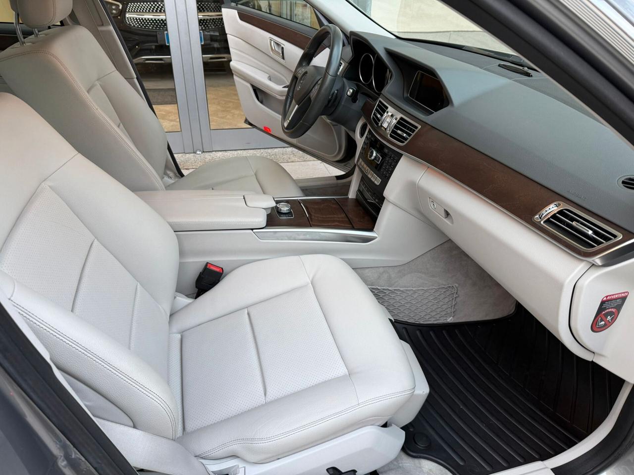 Mercedes-benz E 220 BlueTEC Executive