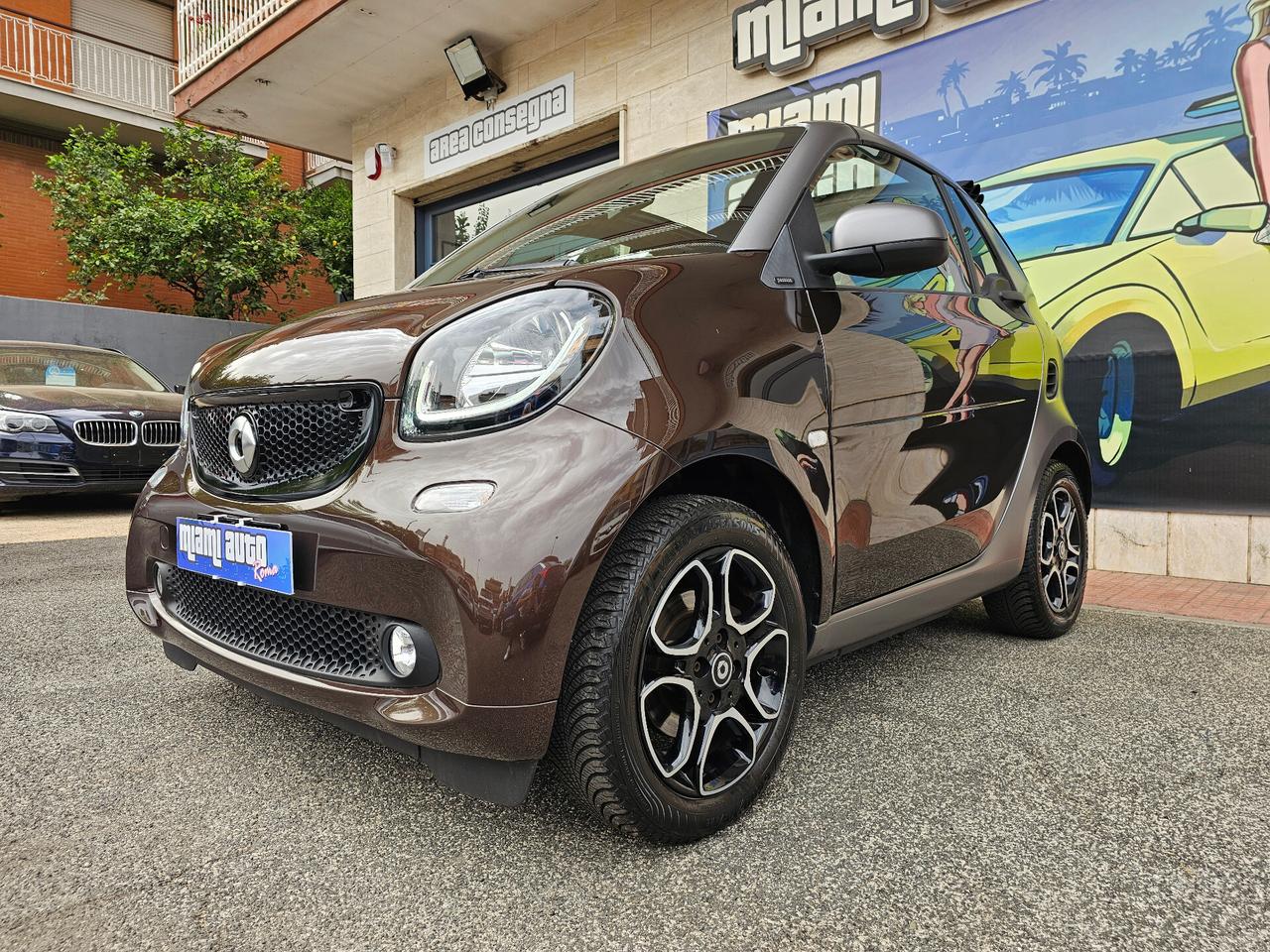 Smart ForTwo 90 0.9 T twinamic cabrio Passion TAGL UFF LED JBL BRACCIOLO