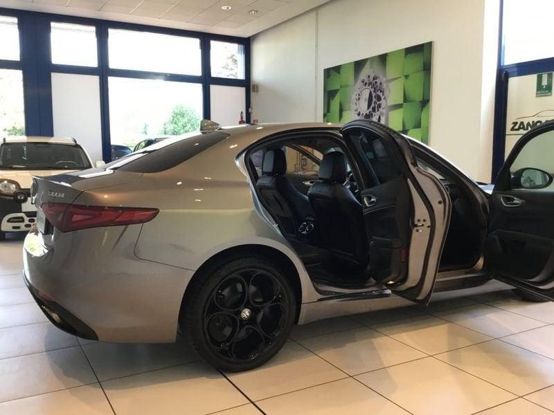 Alfa Romeo Giulia 2.0 Turbo 280 CV AT8 AWD Q4 Veloce MY19 - PACK PERFORMANCE