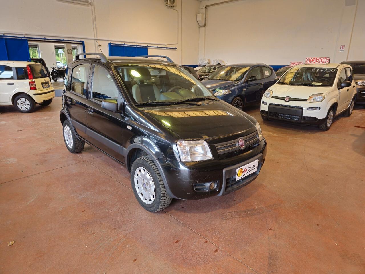 Fiat Panda 1.2 4x4 Climbing Andorid Auto/Apple car