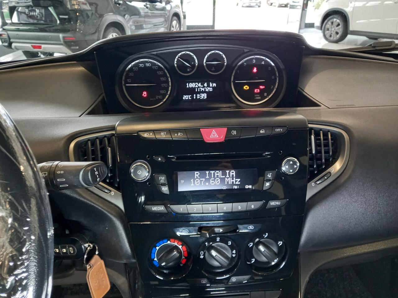 Lancia Ypsilon 1.2 69 CV 5 porte VENDUTA