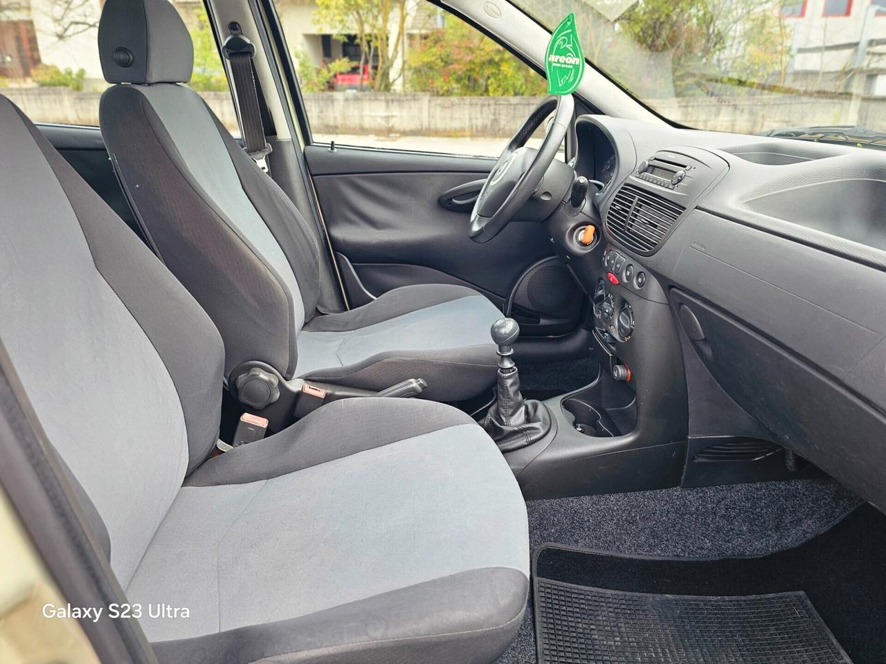 Fiat Punto 1.2 BENZINA UNICO PROPRIETARIO OK PER NEOPATENTATI