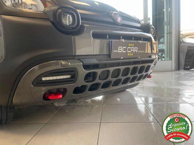 FIAT Panda Cross 1.0 Hybrid *DISPLAY COLORI