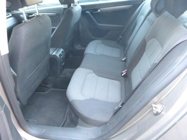 Volkswagen Passat 1.6 TDI Comfortline BlueM. Tech.