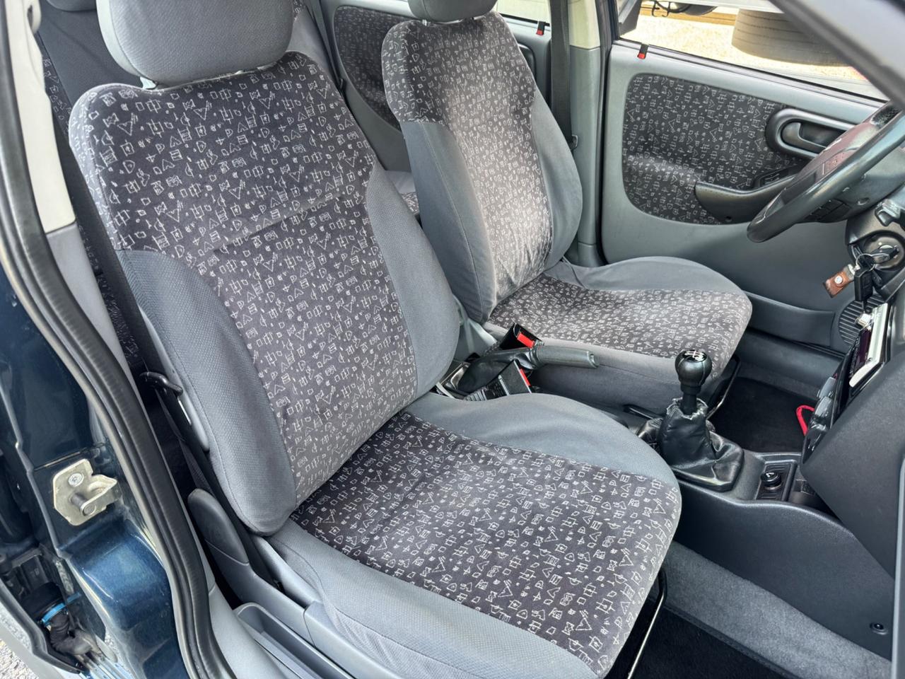 Opel corsa tagliandata catena nuova neopatentati