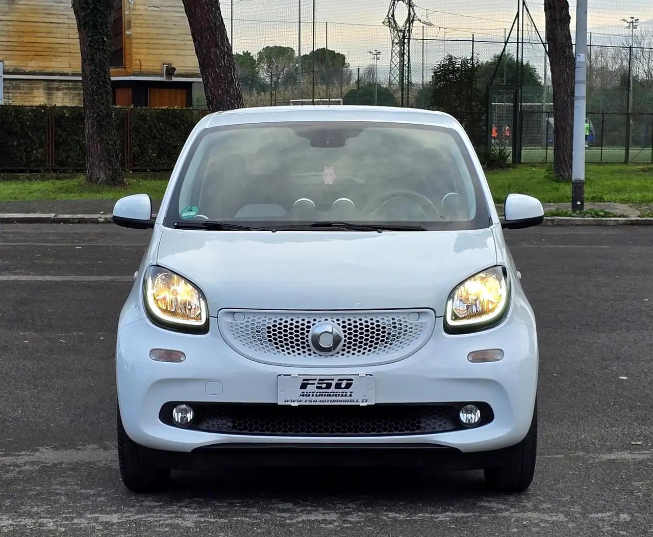 Smart ForFour 1.0 Passion 71cv Navi LED