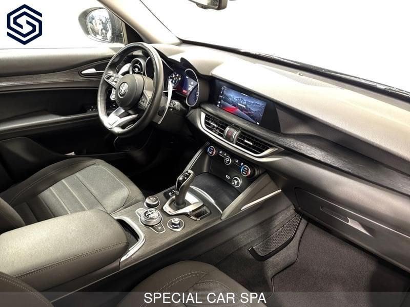 Alfa Romeo Stelvio 2.2 t Business Q4 190cv auto