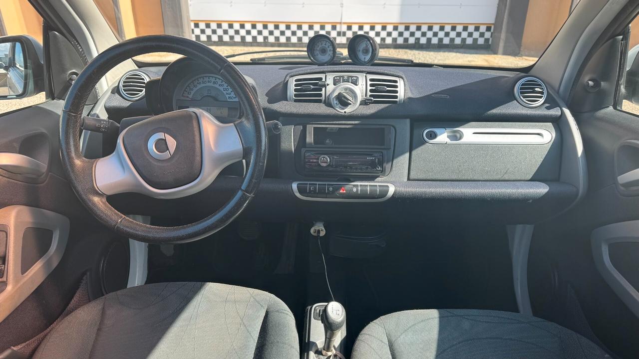 SMART FORTWO 1.0 BENZ - 2011