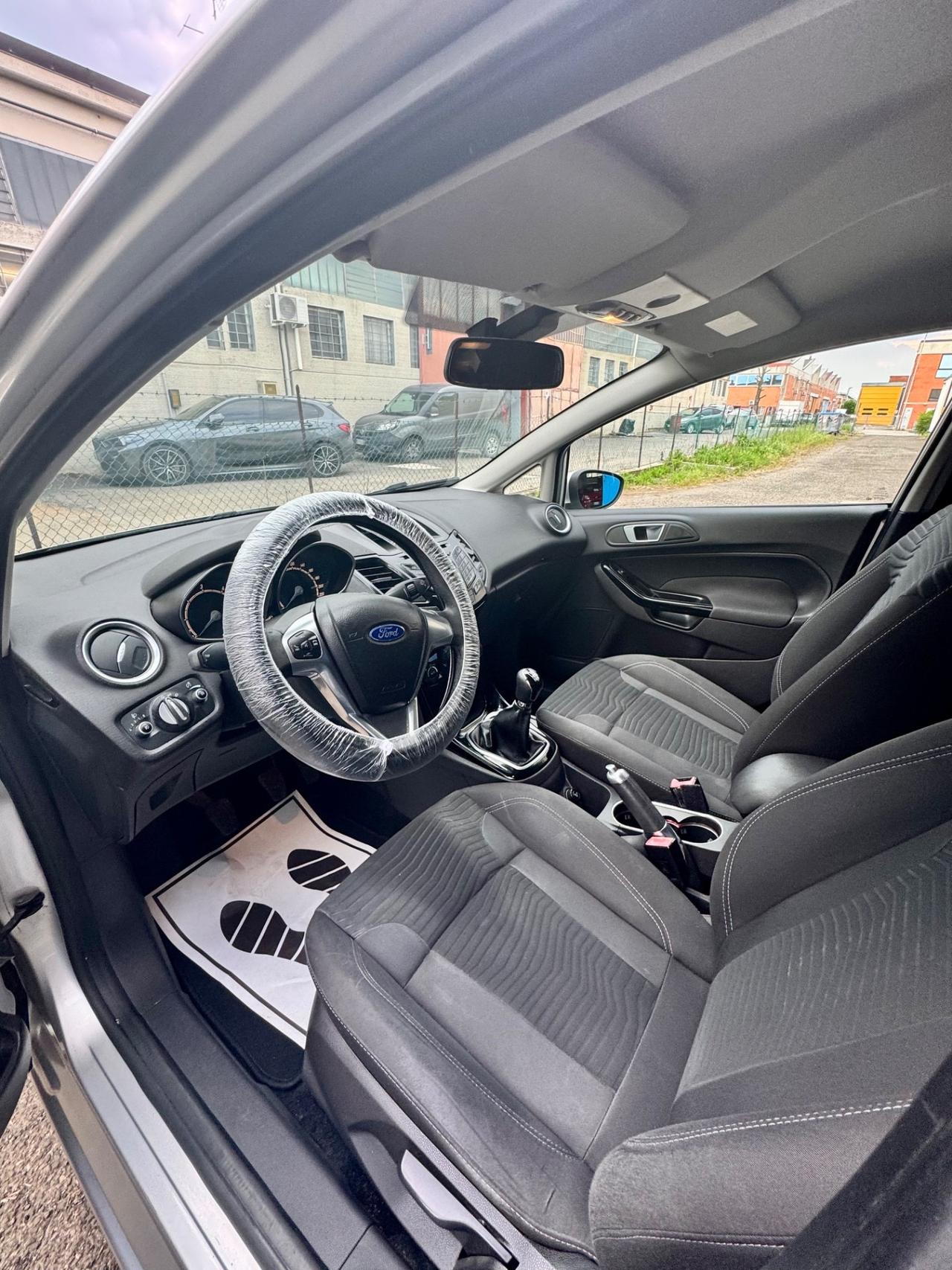 Ford Fiesta 1.5 TDCi 75CV 5 porte Titanium
