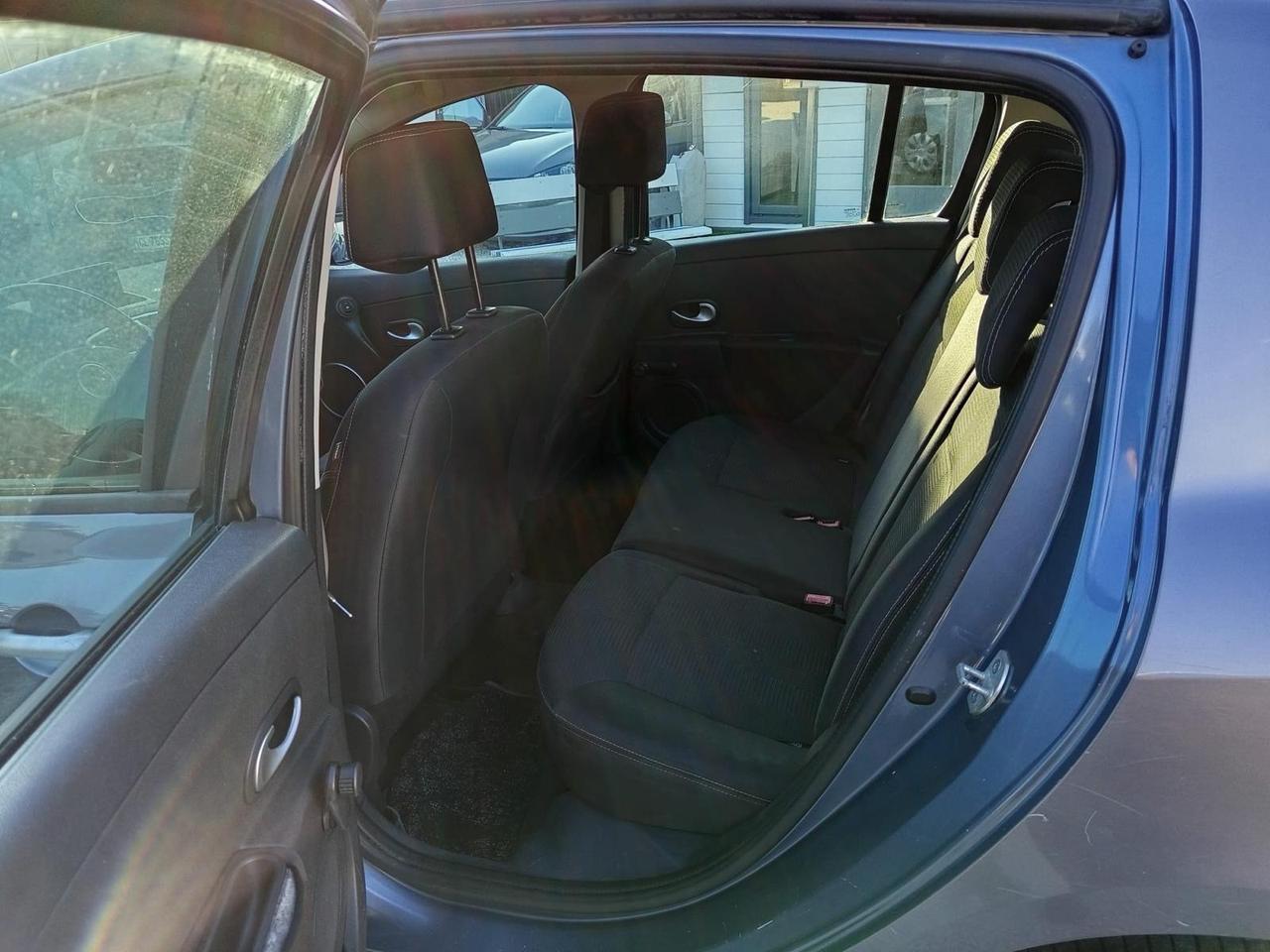 Renault Clio 1.2 16V 5 porte Dynamique