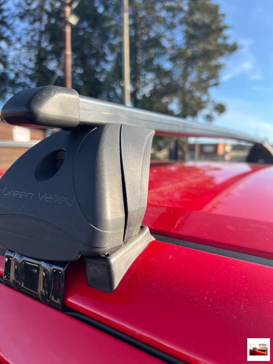 TOYOTA - Yaris - 1.5 Hybrid 5p. Trend "Red Edition"