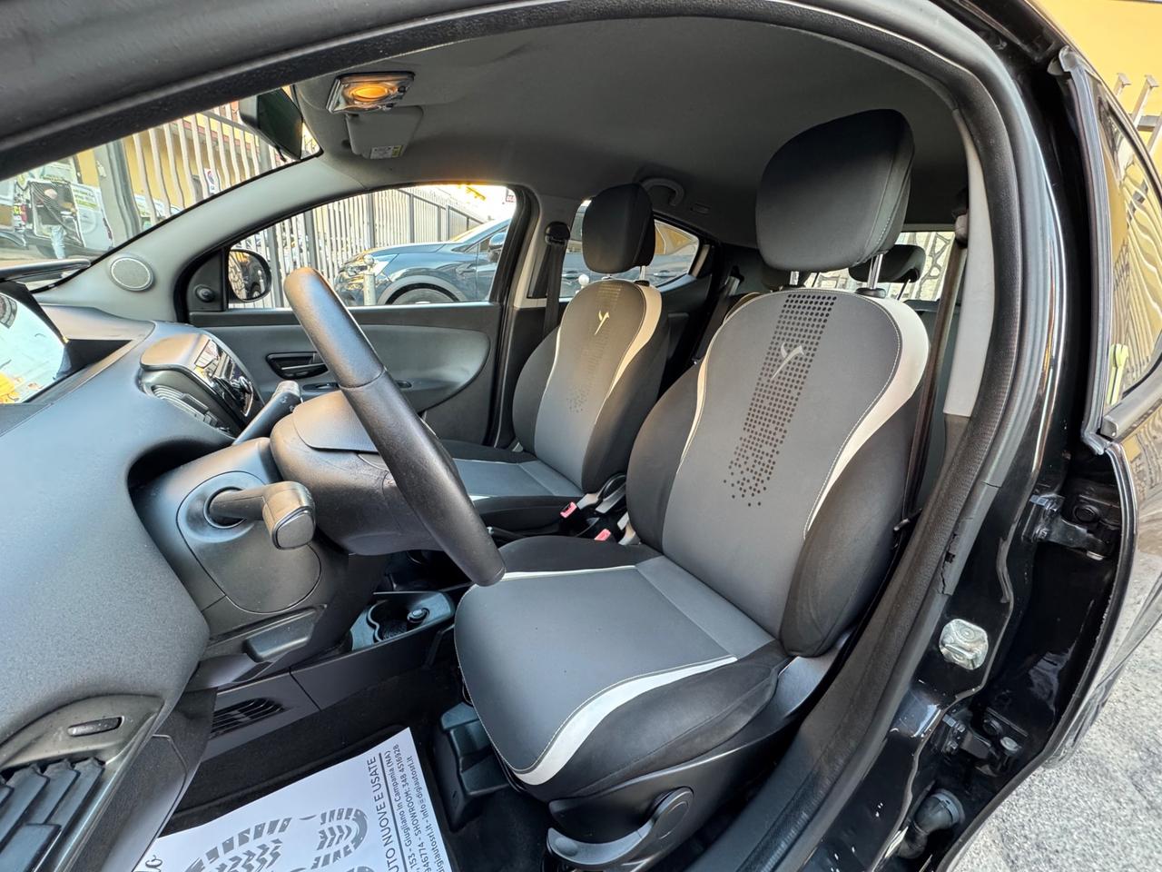 Lancia Ypsilon 1.2 69 CV 5 porte GPL Ecochic Elefantino