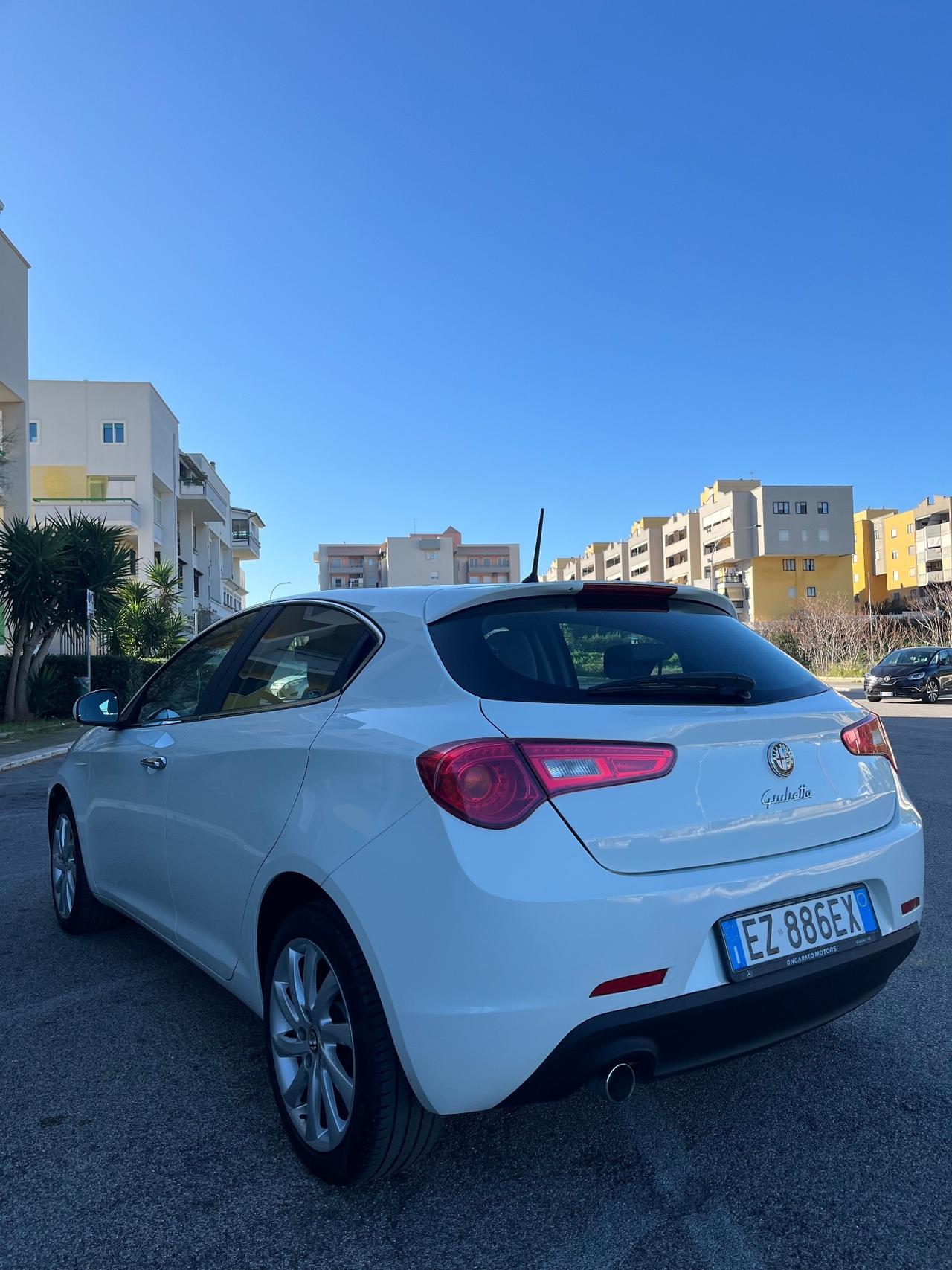 Alfa Romeo Giulietta 1.6 JTDm-2 105 CV Exclusive