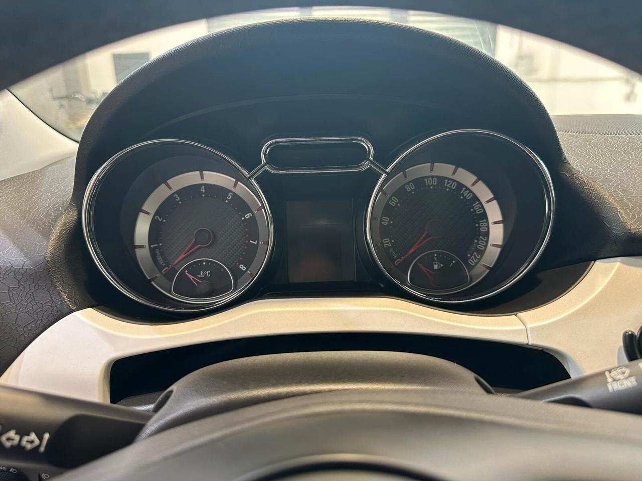 Opel Adam 1.2 70 CV Jam