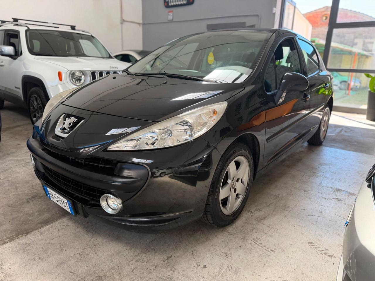 Peugeot 207 1.4 8V 75CV 3p. X Line