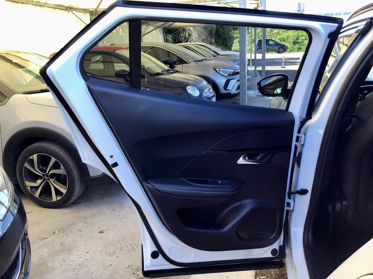 Peugeot 2008 BlueHDi 130 S&S EAT8 GT