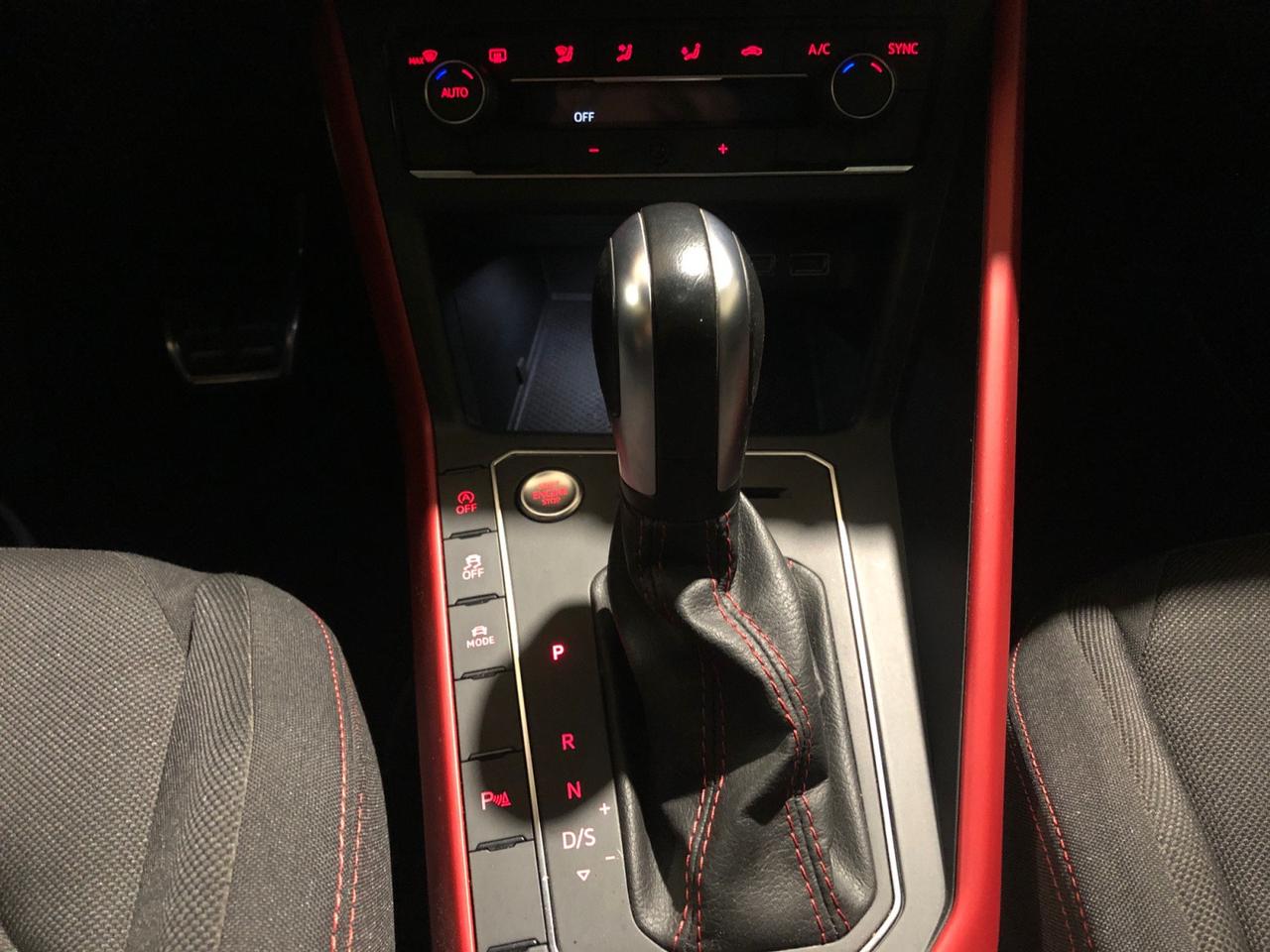 Volkswagen Polo 5p 2.0 tsi GTI 200cv dsg