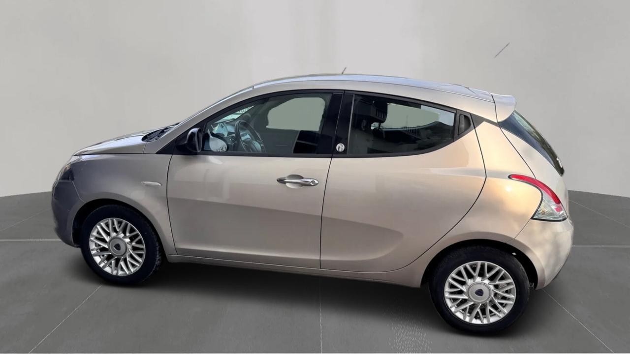 Lancia Ypsilon 1.2 69 CV 5 porte GPL Ecochic Gold
