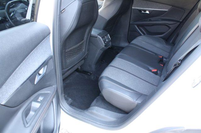 PEUGEOT 3008 BlueHDi 130 S&S EAT8 GT Line