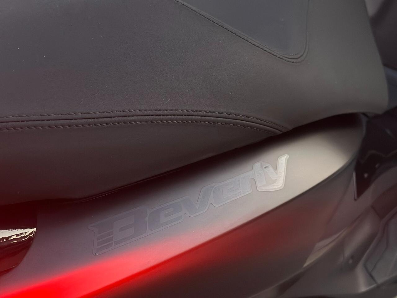 Piaggio Beverly 400 HPE DEEP BLACK '24