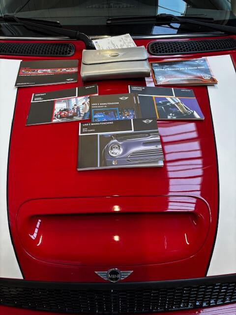 Mini 1.6 16V Cooper S - John Cooper WORKS