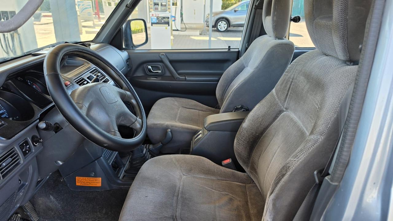 Mitsubishi Pajero 2.5 TDI 3p. Instyle SUPER SELECT GANCIO