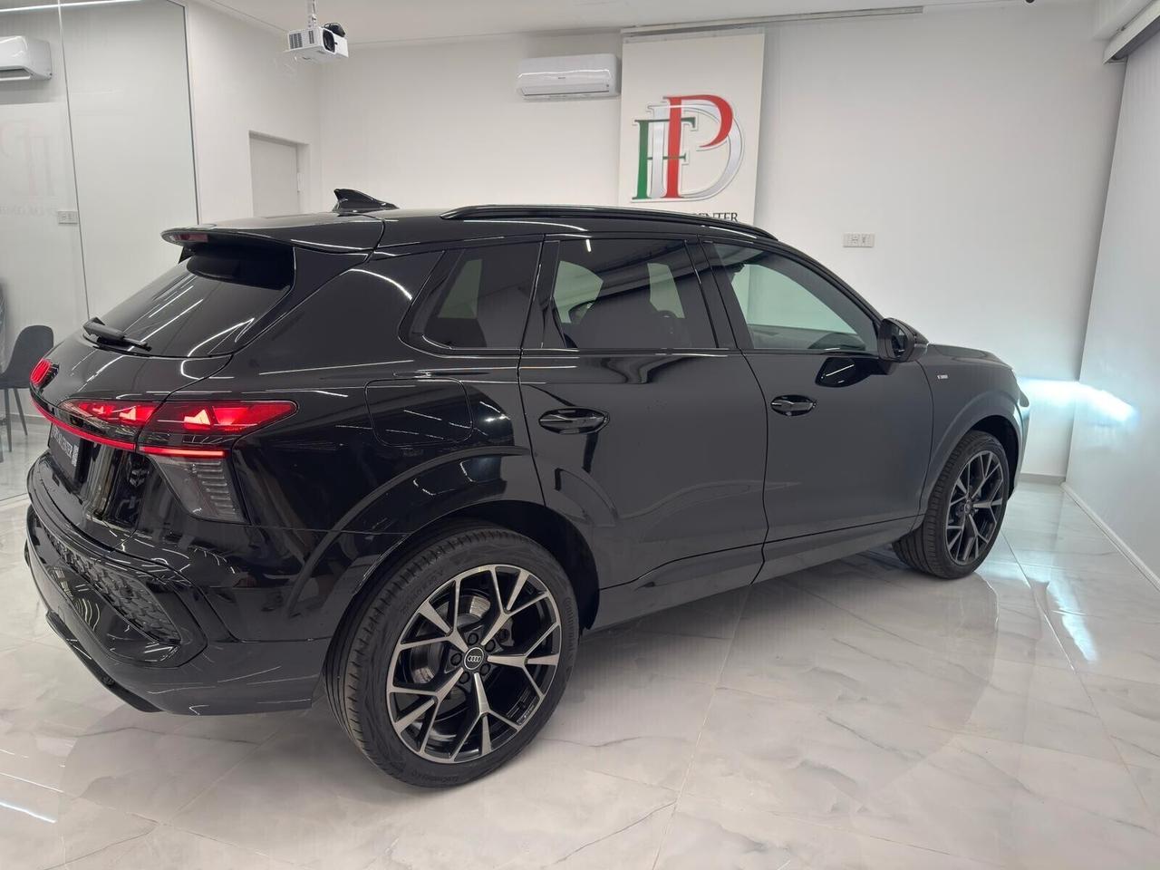 Audi Q3 TDI S tronic S-Line edition