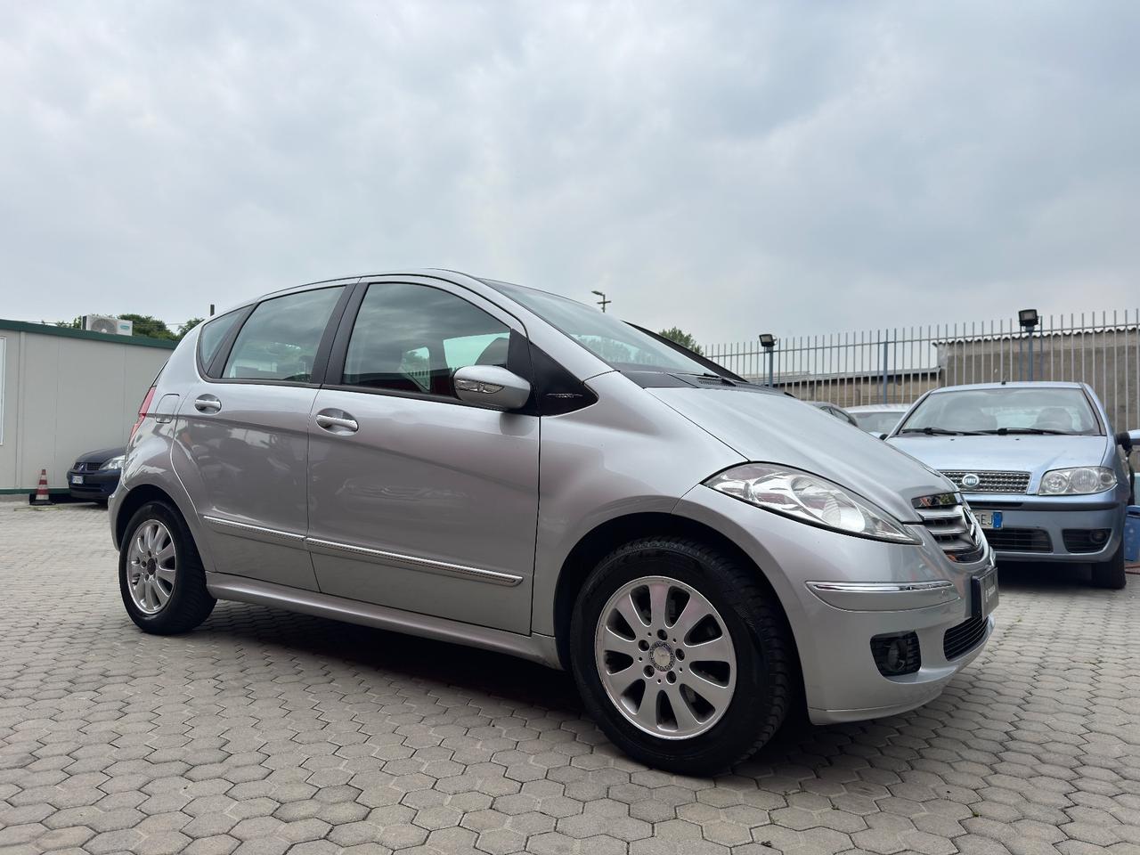 Mercedes-benz A 150 ADATTA A NEOPATENTATI A 150 Elegance