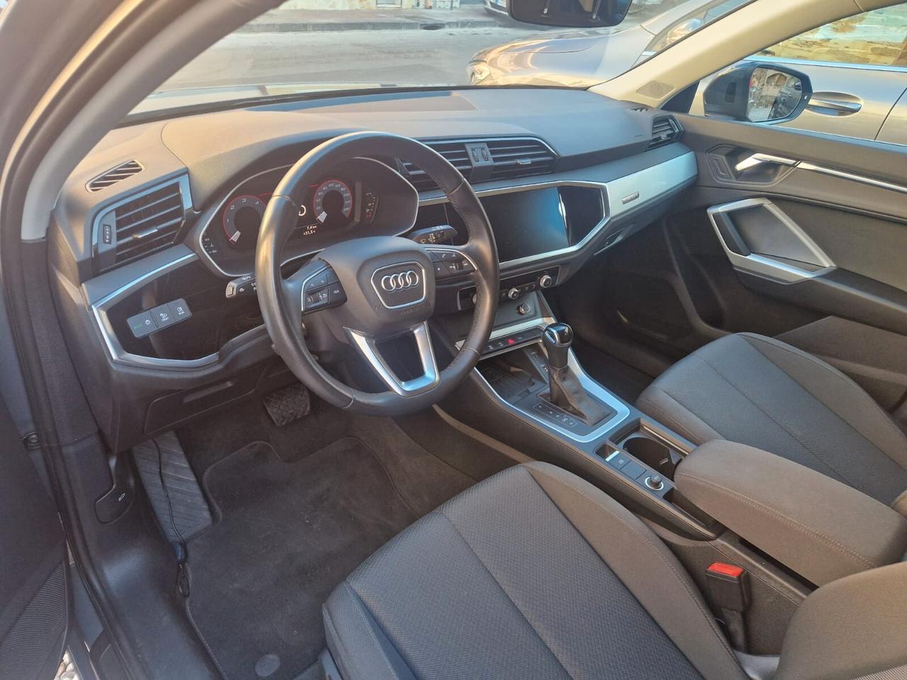 Audi Q3 SPB 35 TDI S tronic Business Plus