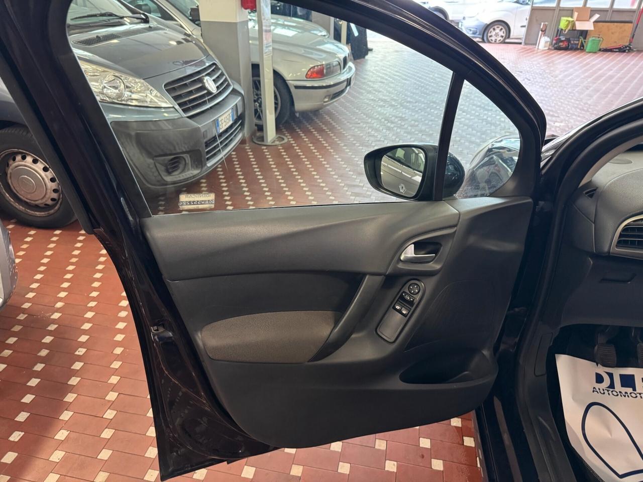 Citroen C3 1.2 PureTech 82 Exclusive - IDEALE PER NEOPATENTATI