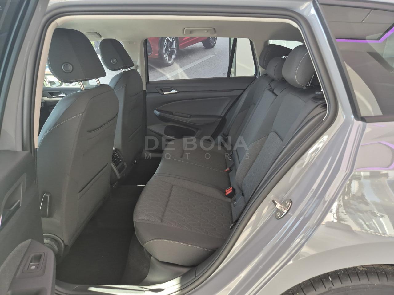 Volkswagen Golf variant 2.0 tdi life 150cv dsg