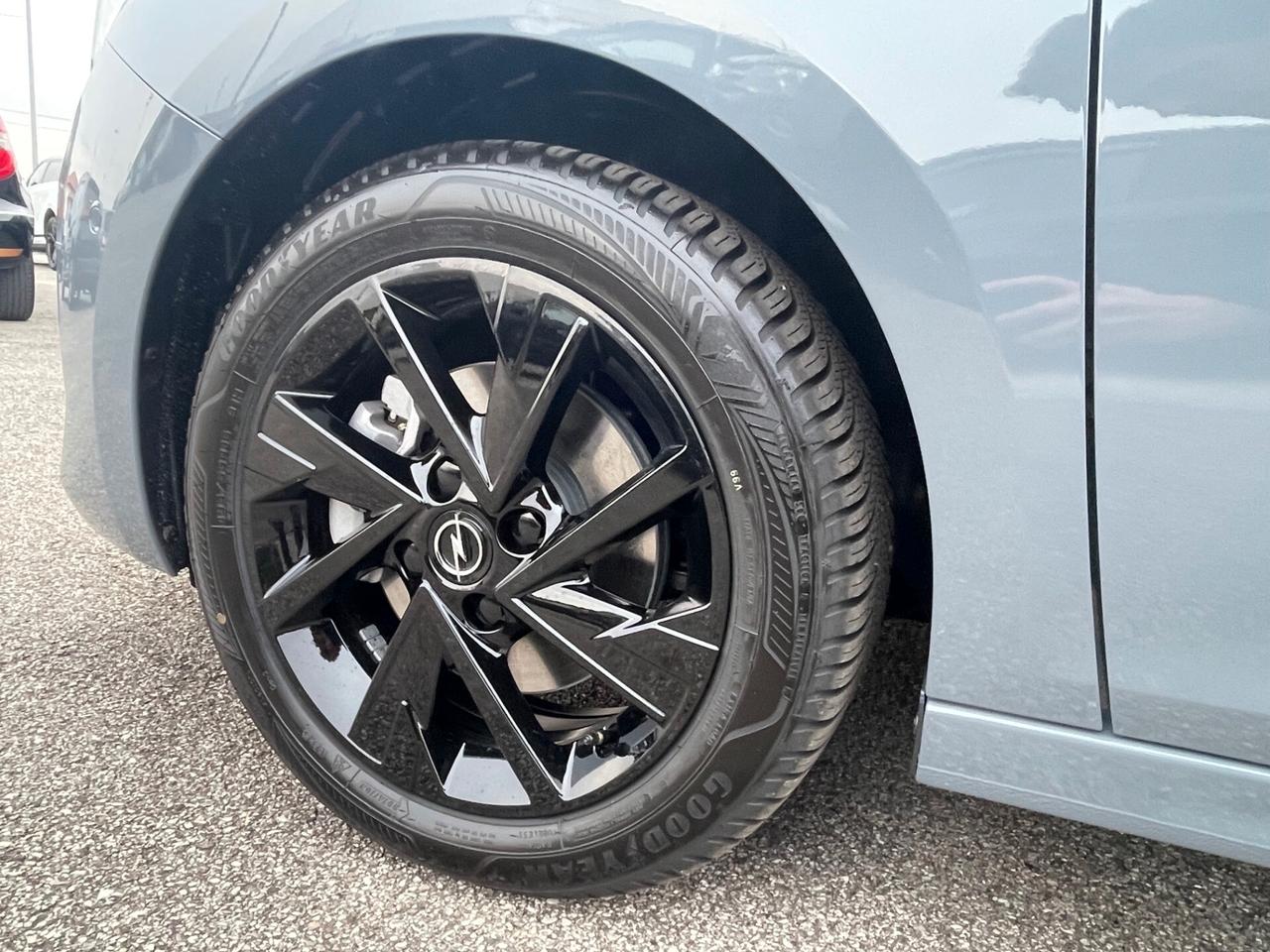 Opel Corsa 1.2 100 CV YES