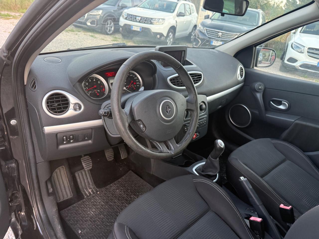 Renault Clio 1.2 16V 5 porte Luxe