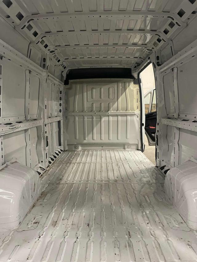 FIAT Ducato 33 2.2 Mjt 120CV PLM-TM Furgone*TELECAMERA/CRUISE*