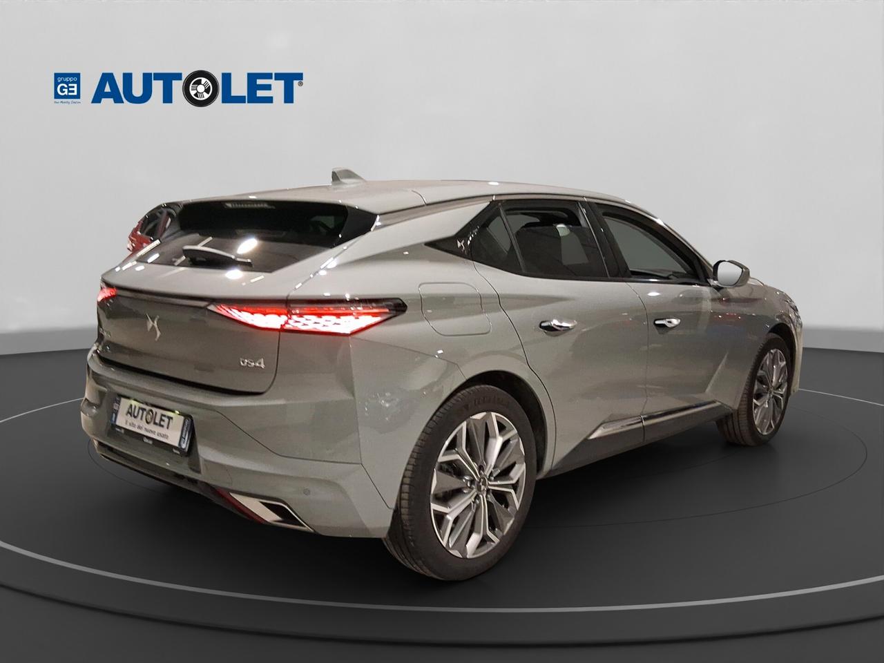 Ds DS4 PLUG IN HYBRID TROCADERO