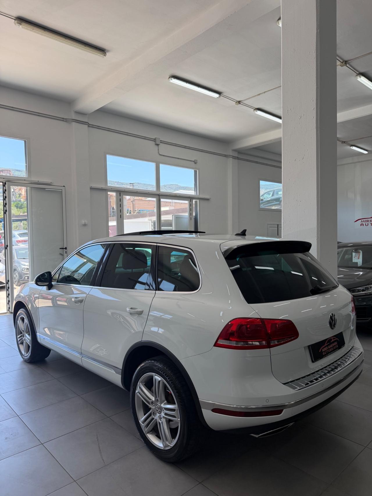 VW Touareg 3.0 TDI 262 CV Sport FINANZIABILE